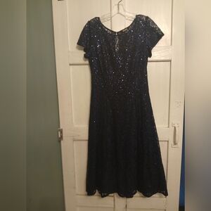 “SLNY” Navy sequin size 8 Macys Mother If The Bride Formal Dress